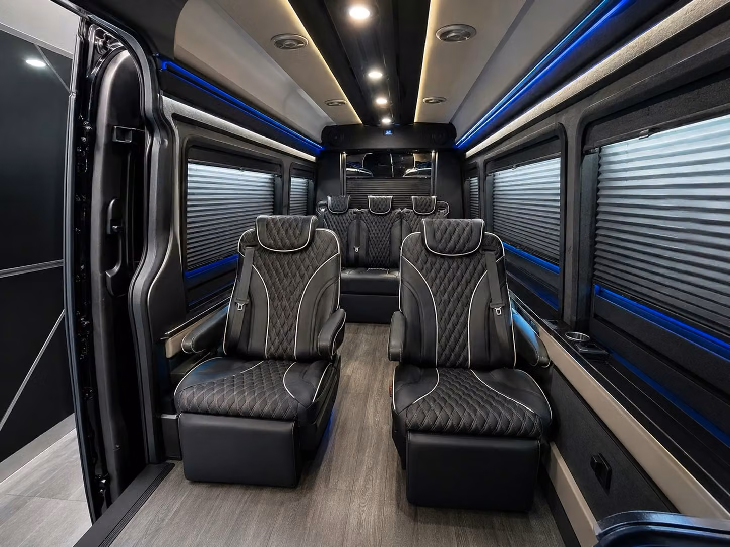 from downtown lawrence hotels to kci airport transfers that keep your group together